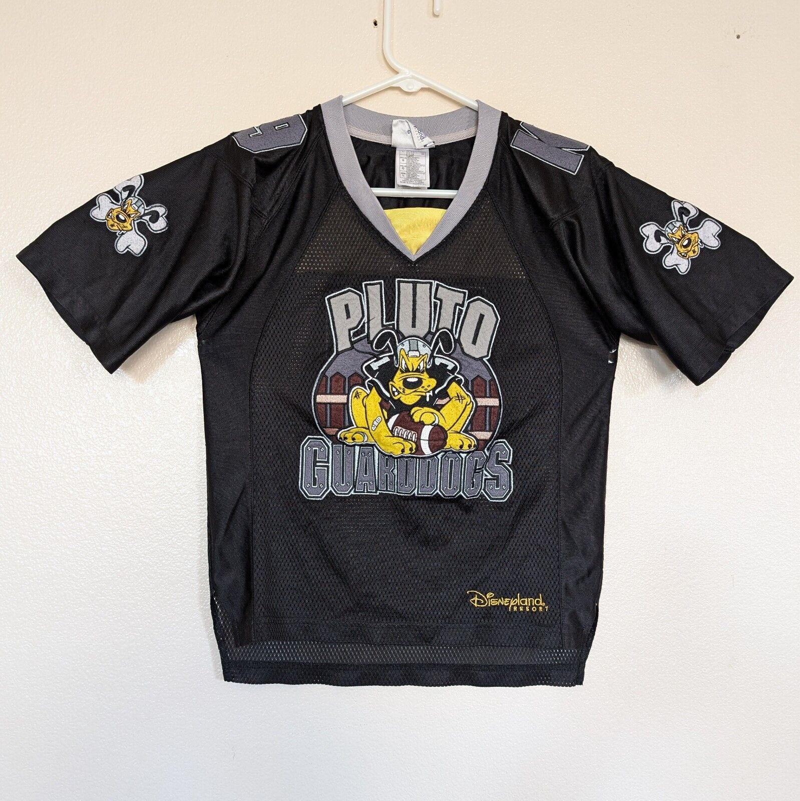 Pluto Guard Dogs Football Jersey Youth Large K9 Disneyland Resort Exclusive