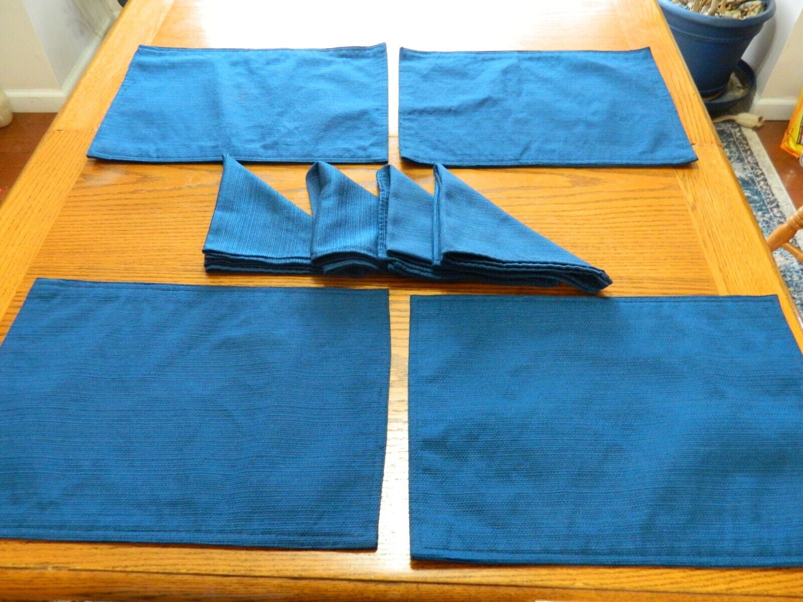 L-24 4 DARK TEAL REVERSIBLE COTTON PLACEMATS WITH 4 MATCHING NAPKINS