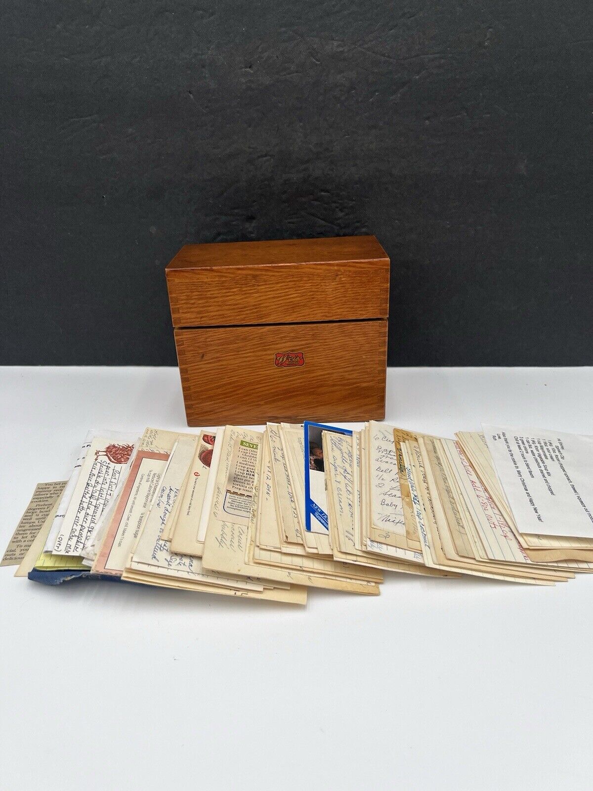 Vintage WEIS Wood Recipe Box W/ Old Handwritten Recipes Mostly Desserts 5.5x7x4