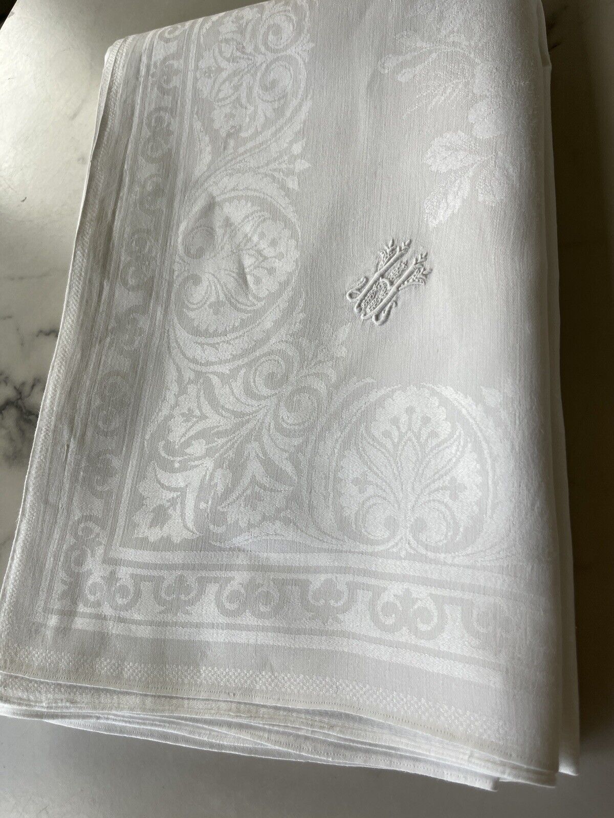 Vintage Tablecloth Linen Damask 52-1/2\