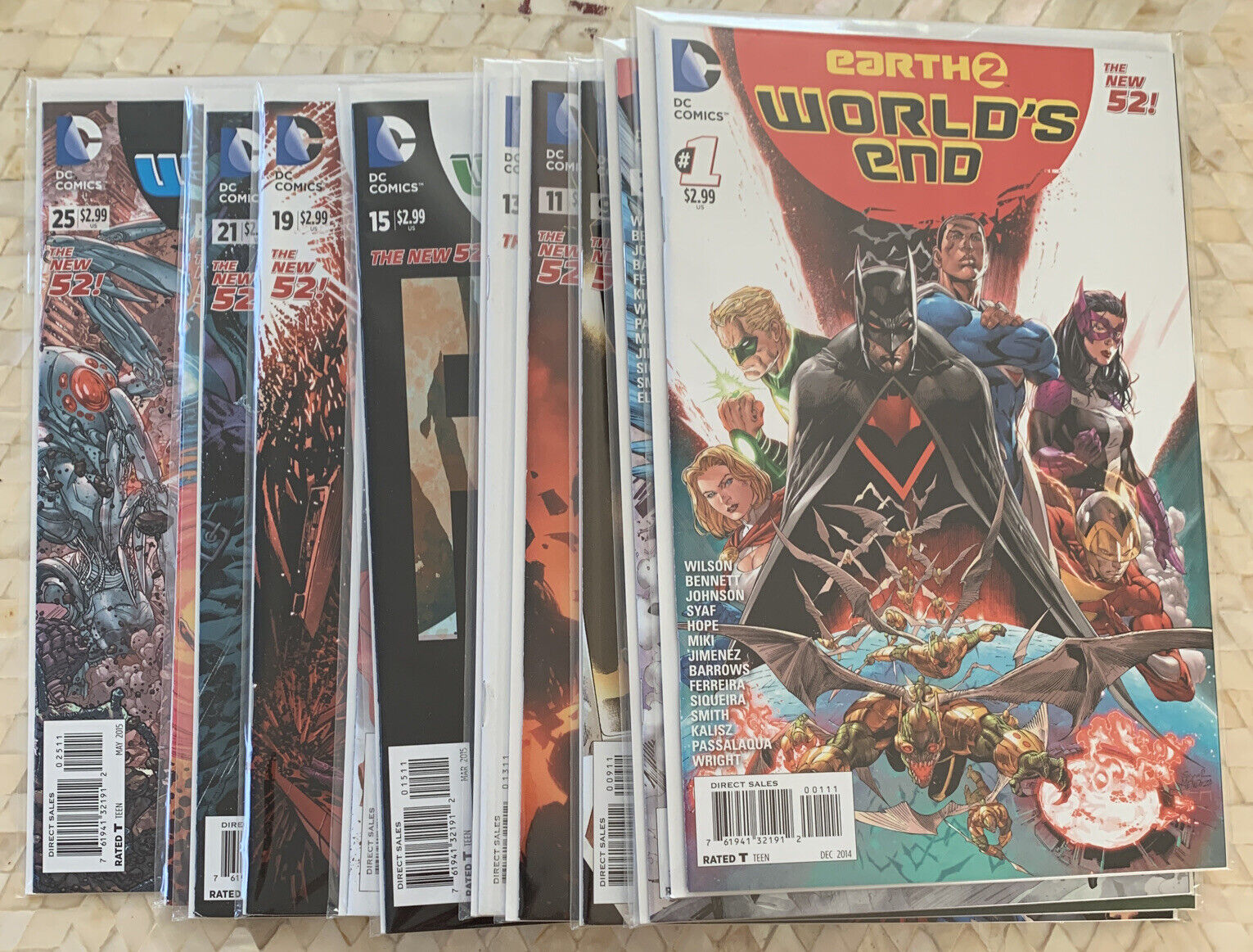 EARTH 2: WORLD'S END #1-25 Lot FIRST PRINTINGS, NM Superman Mister Miracle