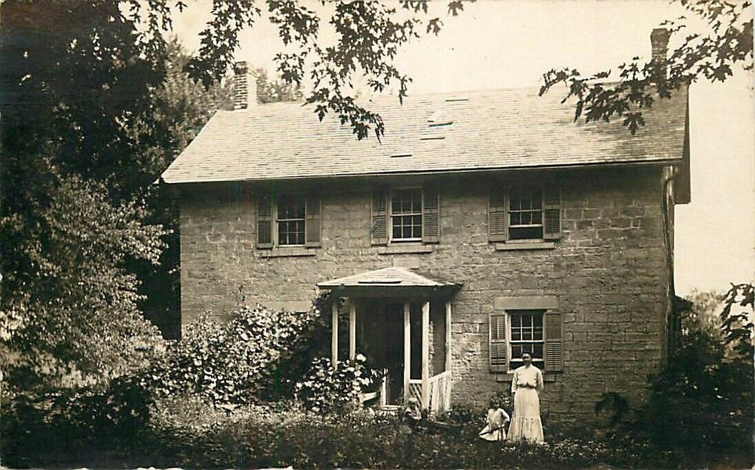 Real Photo Postcard House / Architecture Collection #4151 - Stone House