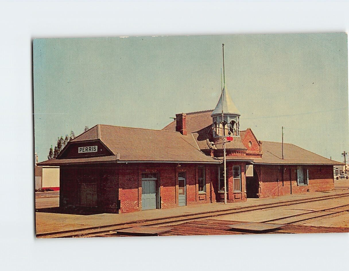 Postcard Santa Fe Railway Station Peris California USA