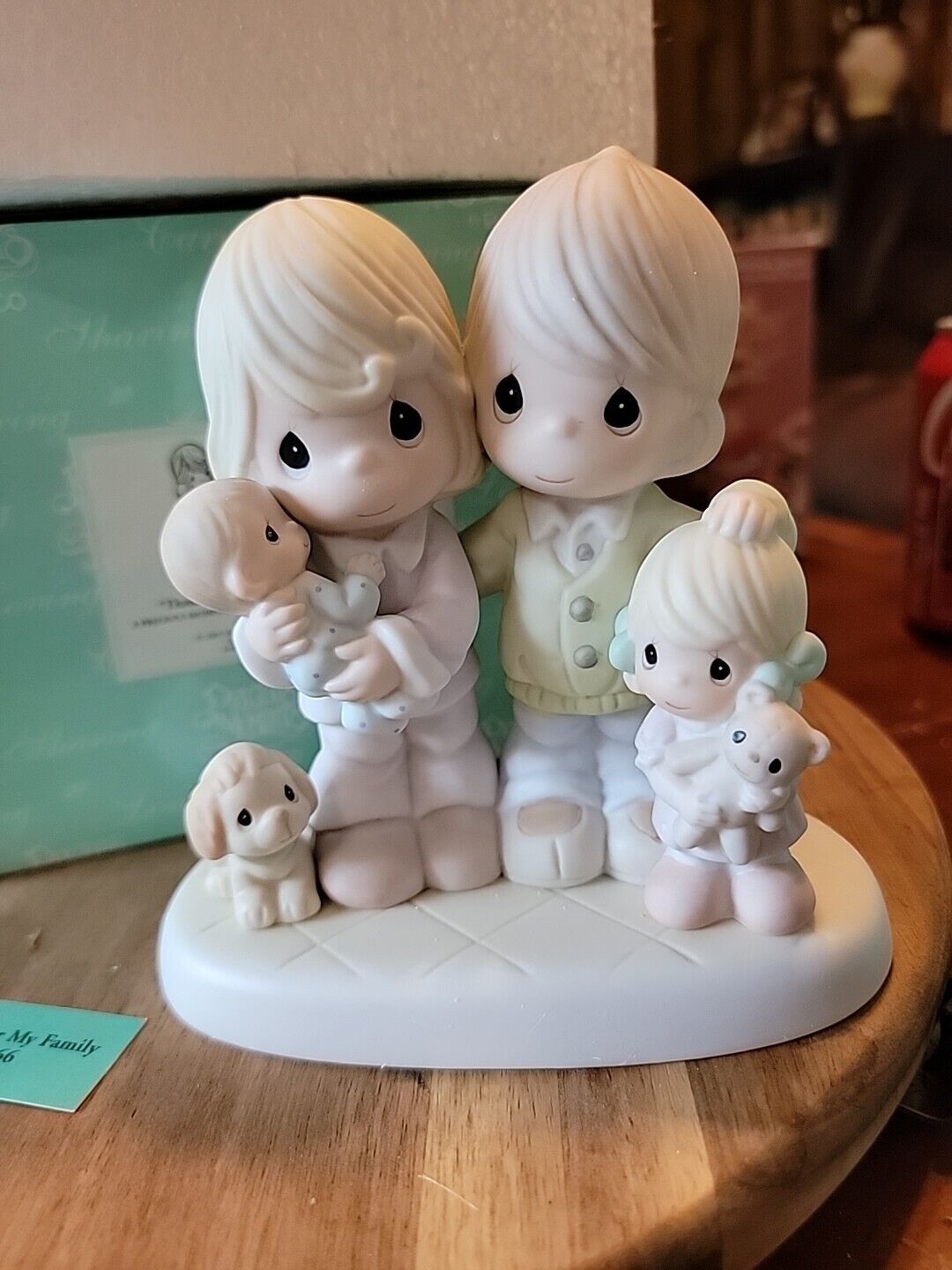 precious moments figurines “Thankful For My Family”4003166 New In Box