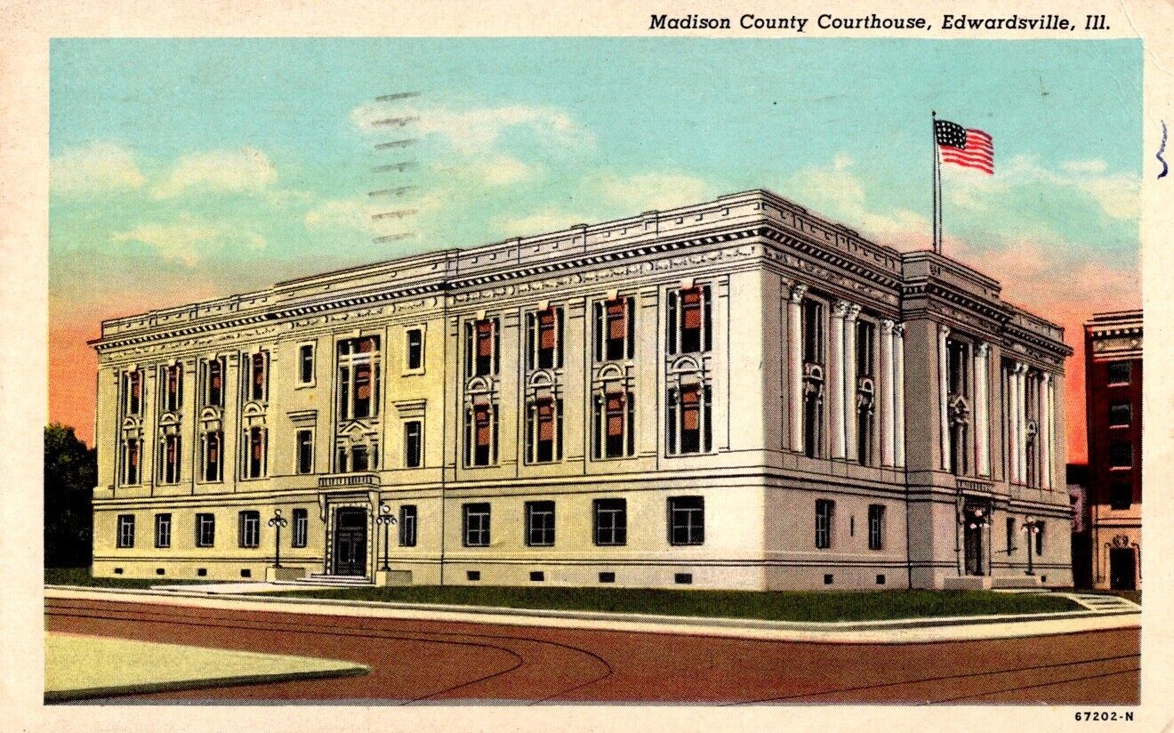 Edwardsville ILL-Illinois Madison County Courthouse c1954 Vintage Postcard
