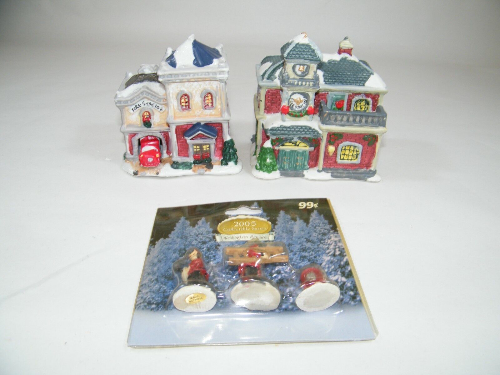 2004 / 2005 WELLINGTON SQUARE COLLECTION FIRE STATIONS & FIGURES