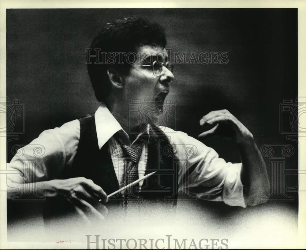 1979 Press Photo Conductor C. William Harwood - hcp54765