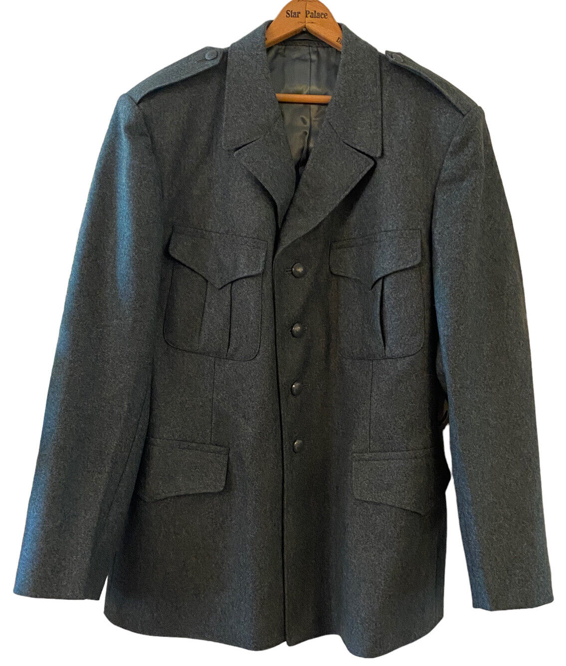 Vtg Men\'s Swiss Wool Military Medic Coat Olive BEB 91 W/ Metal Hook On Waist