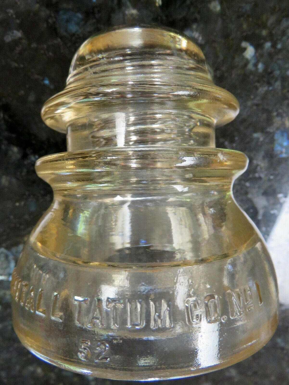 WHITALL TATUM NO. 1 CD154 /52 Light Straw Clambroth Glass Insulator c1920s-30s