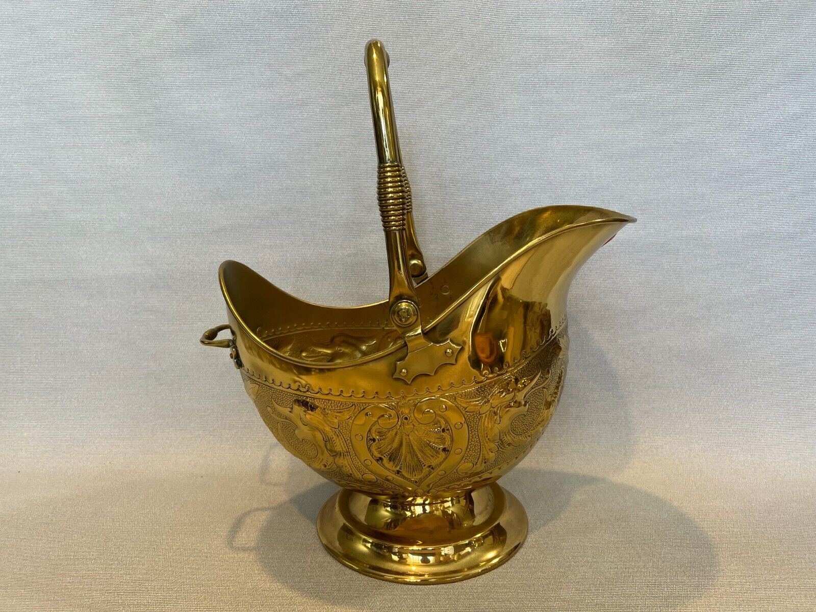 Vintage Rare Hand Chased English Brass Coal Scuttle Bucket, 19\