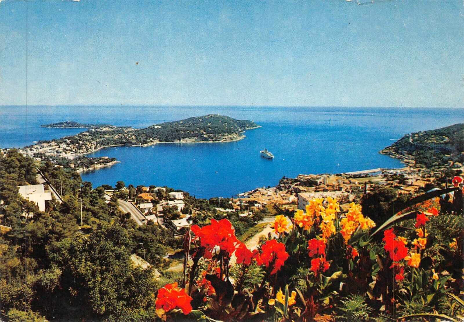 CPM-Villefranche-sur-Mer general view of the harbour