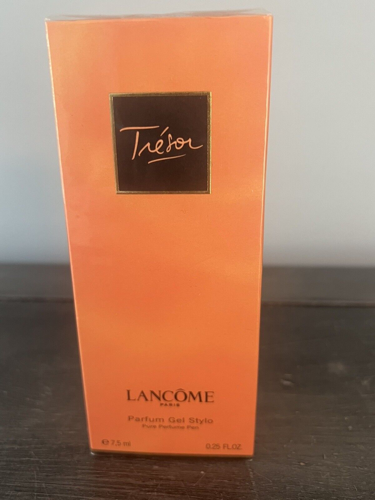 Tresor Parfum Gel Stylo Pure Perfume Pen 7.5 ml / 0.25oz Perfume by Lancome New