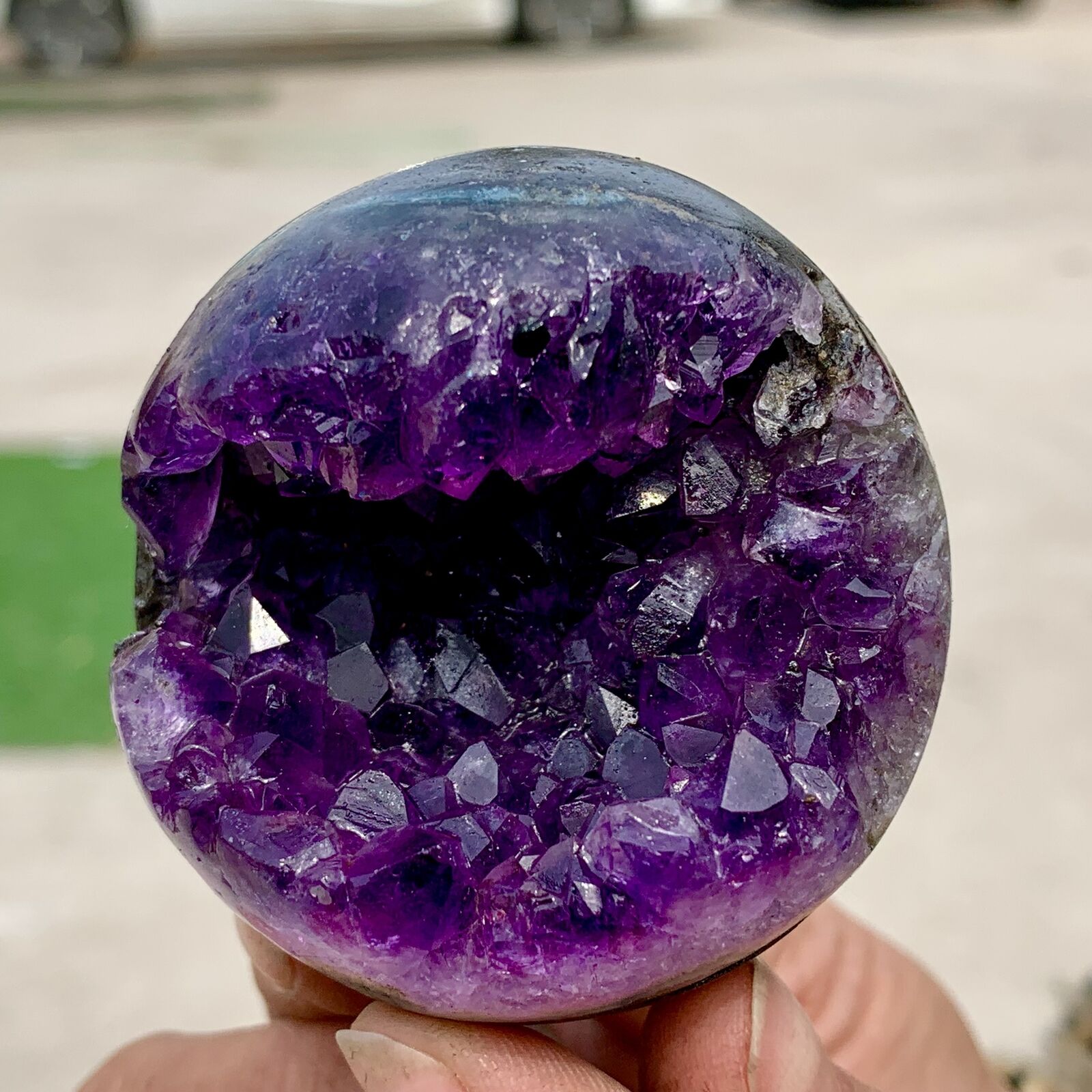 201G Natural Uruguayan Amethyst Quartz crystal open smile ball therapy
