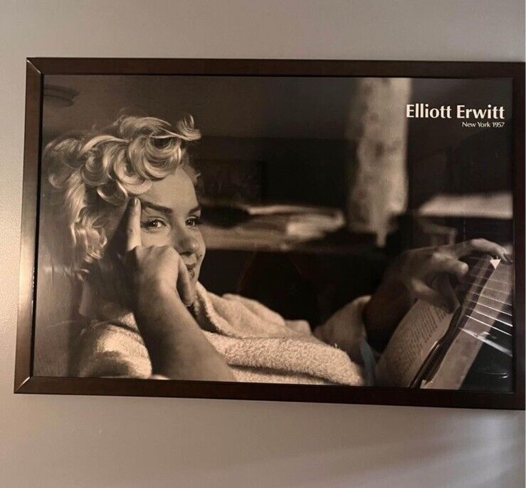 Marilyn Monroe Mounted And Framed Photo 39”x58.5” 1956 Elliot Erwitt 
