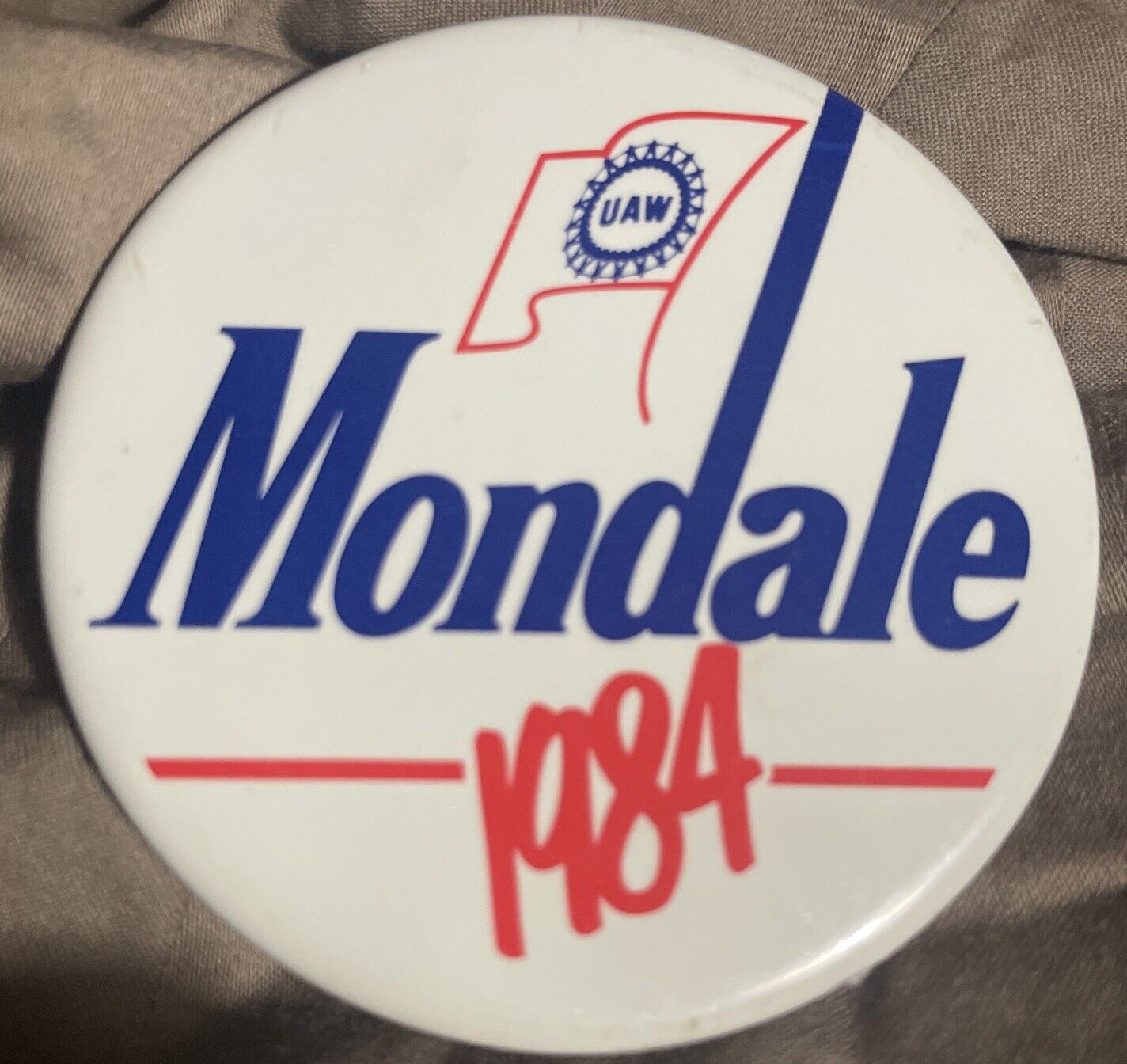 Vintage 1984 Walter Mondale UAW Political Campaign Button 2.25” Diameter
