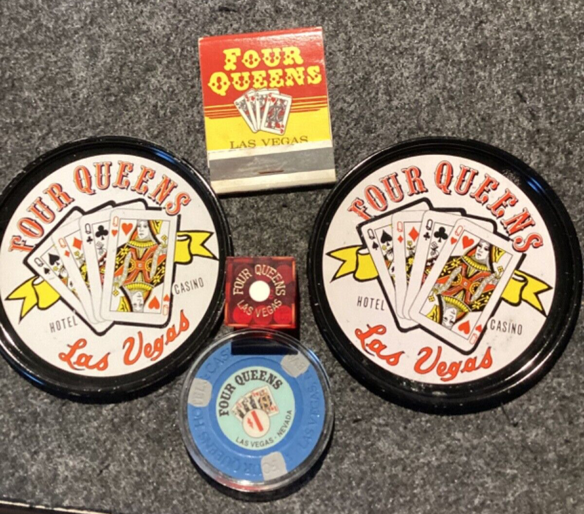 Four Queens Rare Chip, di , matchbook and coasters