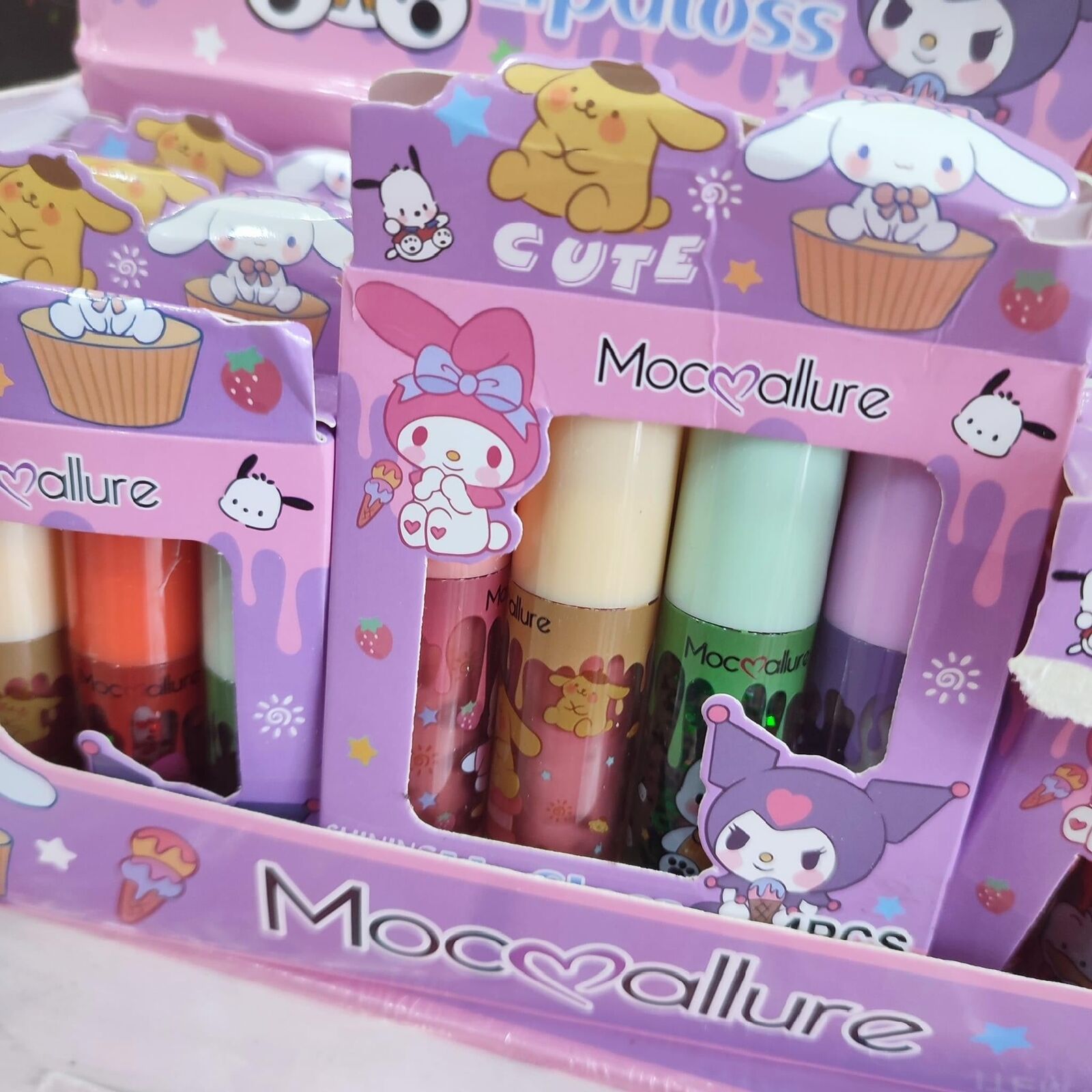 Hello Kitty Sanrio friends lip glosses (4 PCs)