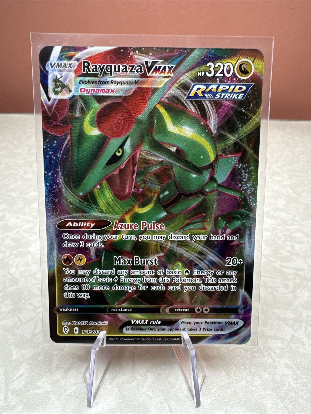 Rayquaza VMAX 111/203 Holo Ultra Rare Pokémon Card Evolving Skies NM