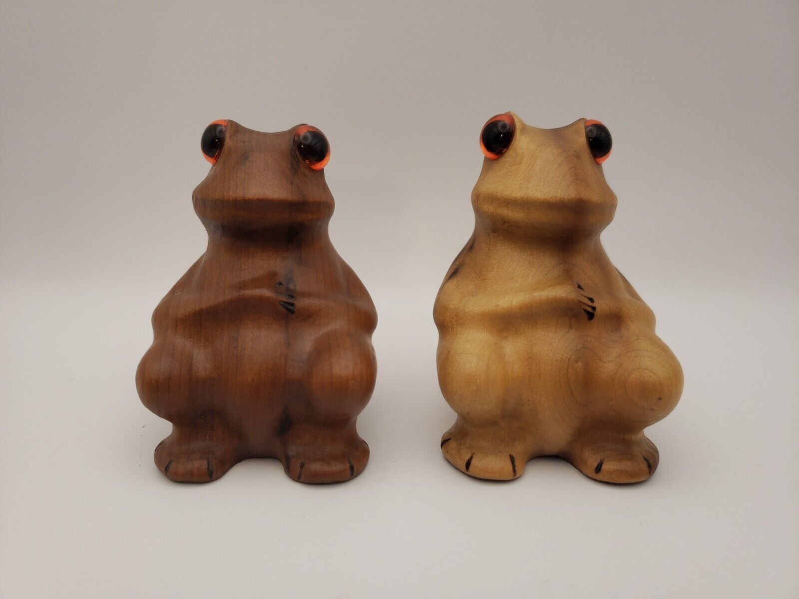 Pair of Wood Carved Sitting Frog Figures Big Eyes Signed