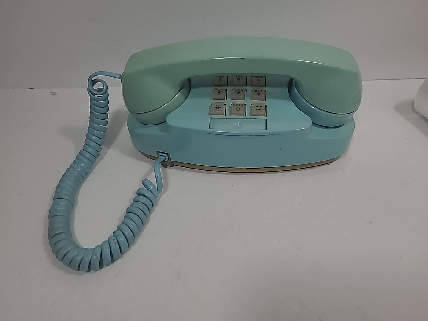 Vintage Western Electric Bell System Princess Phone Aqua Blue Push Button 2702