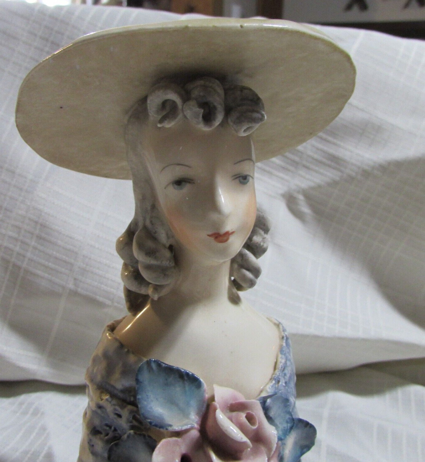 Vintage Cordey Lady in Hat Bust 5030 - 92 Blue Lace Wrap 7.5\