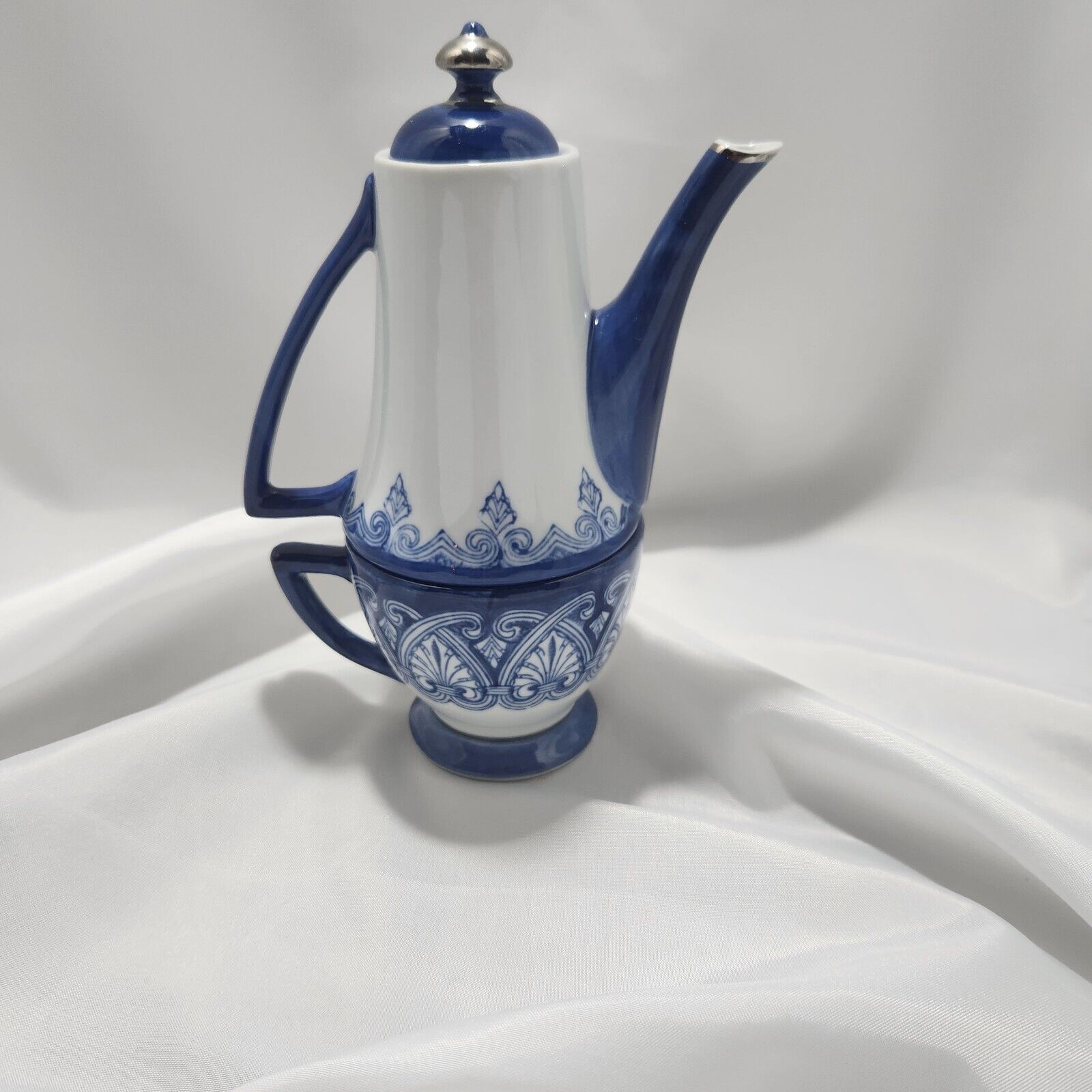 Blue & White Porcelain 3 Piece Tea Set Bombay Company