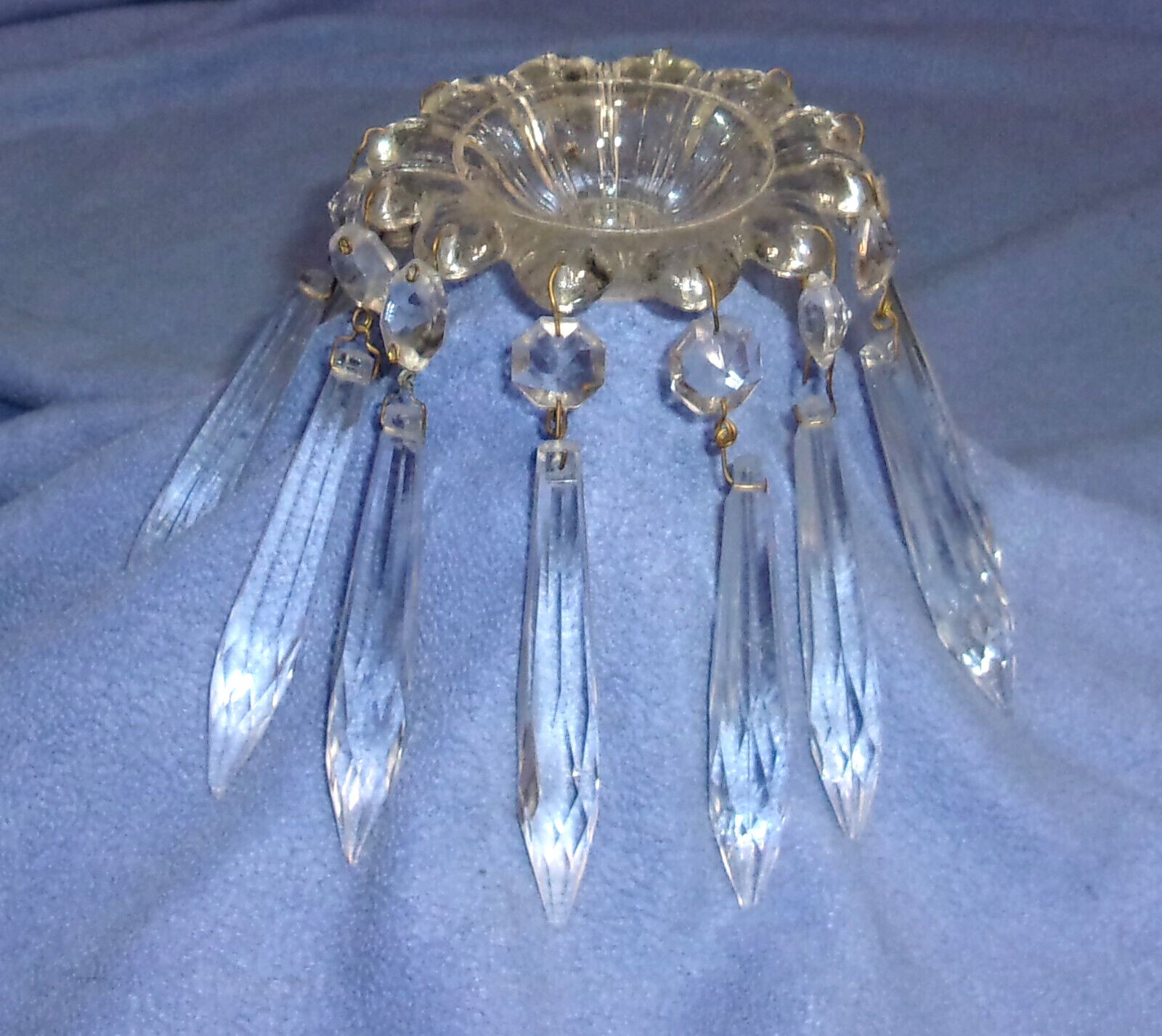 VINTAGE MID CENTURY  12 PIN GLASS SCALLOPED BOBECHE CUP  WITH ICICLE PRISMS
