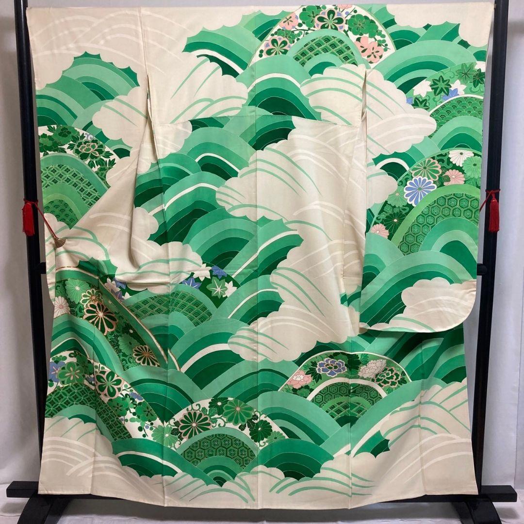 9304# Japanese Kimono Vintage Pure Silk Furisode Robe Traditional Embroidery