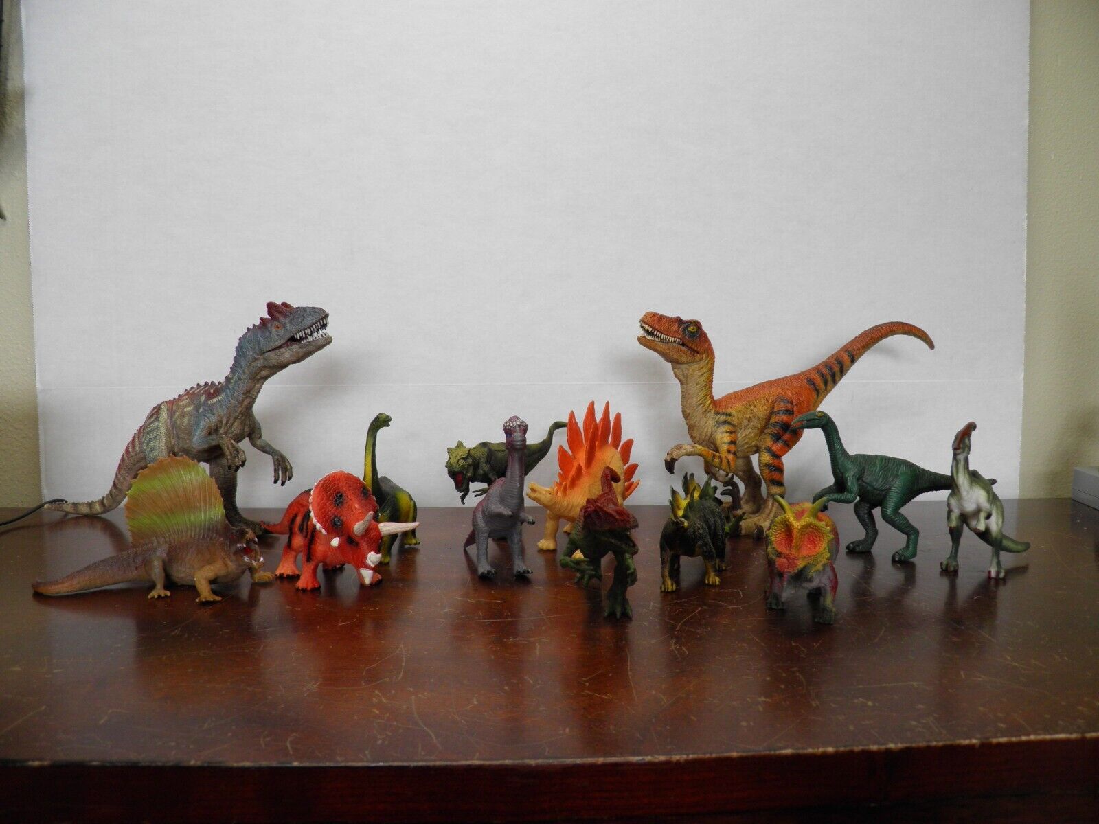 Mixed Lot of 13 Dinosaurs, unbranded, Size 4” to 7”, Clean nice condition