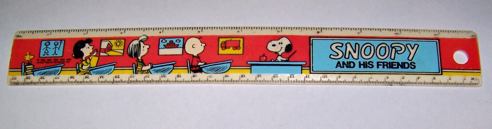 Vintage Empire Pencil Company #318 - SNOOPY AND HIS FRIENDS - Classroom - 12\