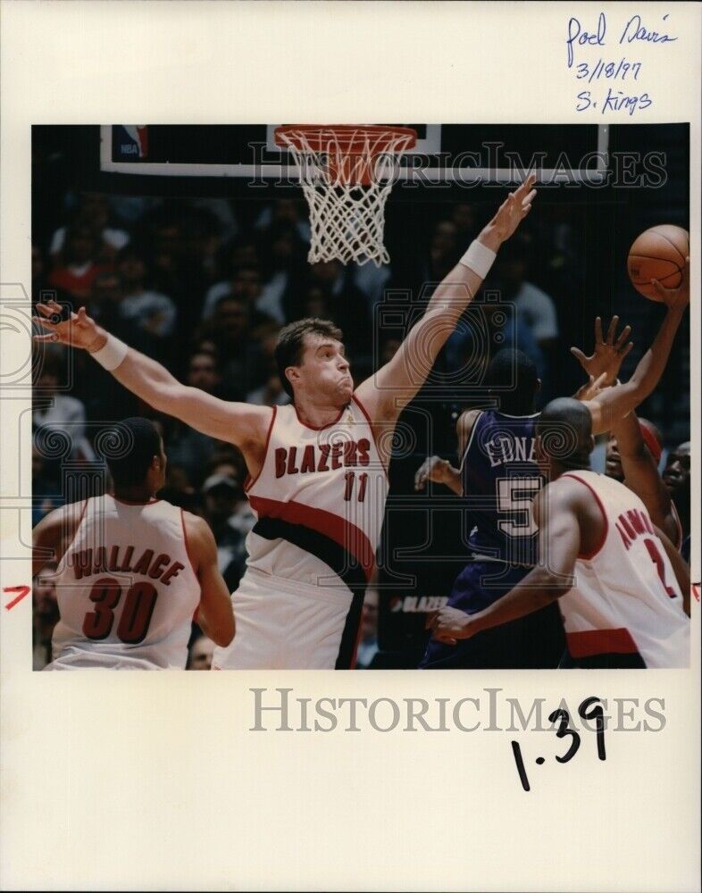 1997 Press Photo Portland Trail Blazers basketball Arvydas Sabonis - ords07712