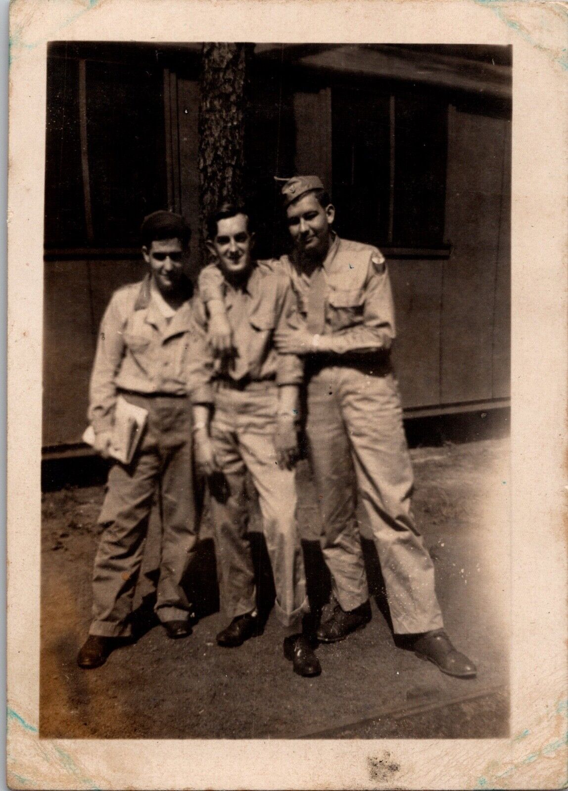 Vtg Found B&W Photo WW2 US Army Soldiers Military Men Friends Uniform Snapshot