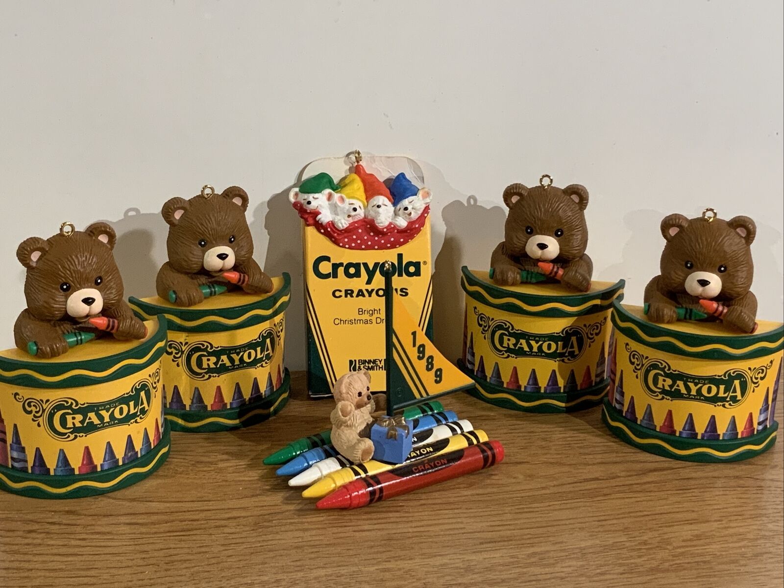 Lo Of Vintage Crayola Ornament Teddy Bear Crayons Drum Binney & Smith