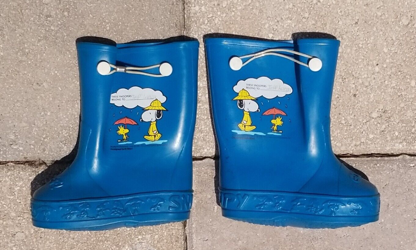 Vintage Snoopy & Woodstock Pair Child\'s Rubber Rain Boots Galoshes 1970s Size 5