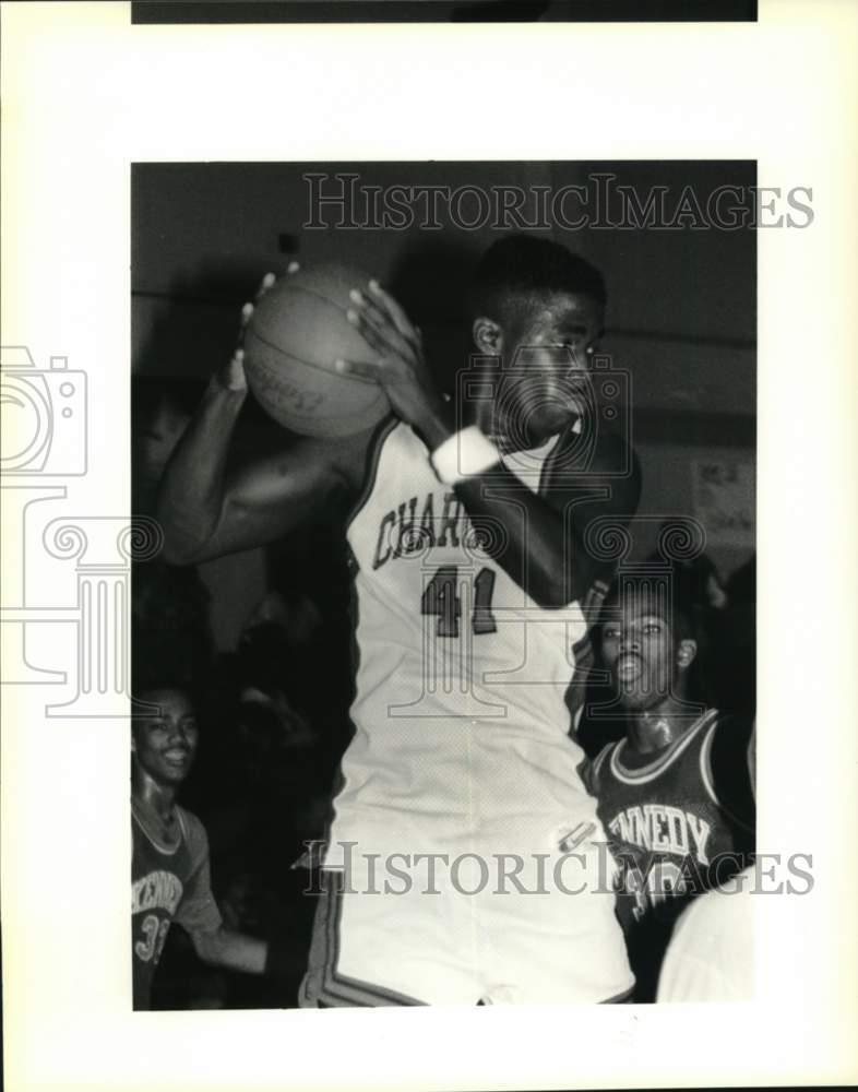 1991 Press Photo Trent Washington, Basketball Player with O. Perry Walker School
