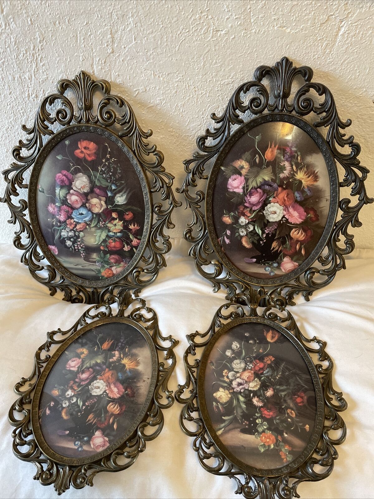 VINTAGE VICTORIAN WALL DECOR MADE IN ITALY
