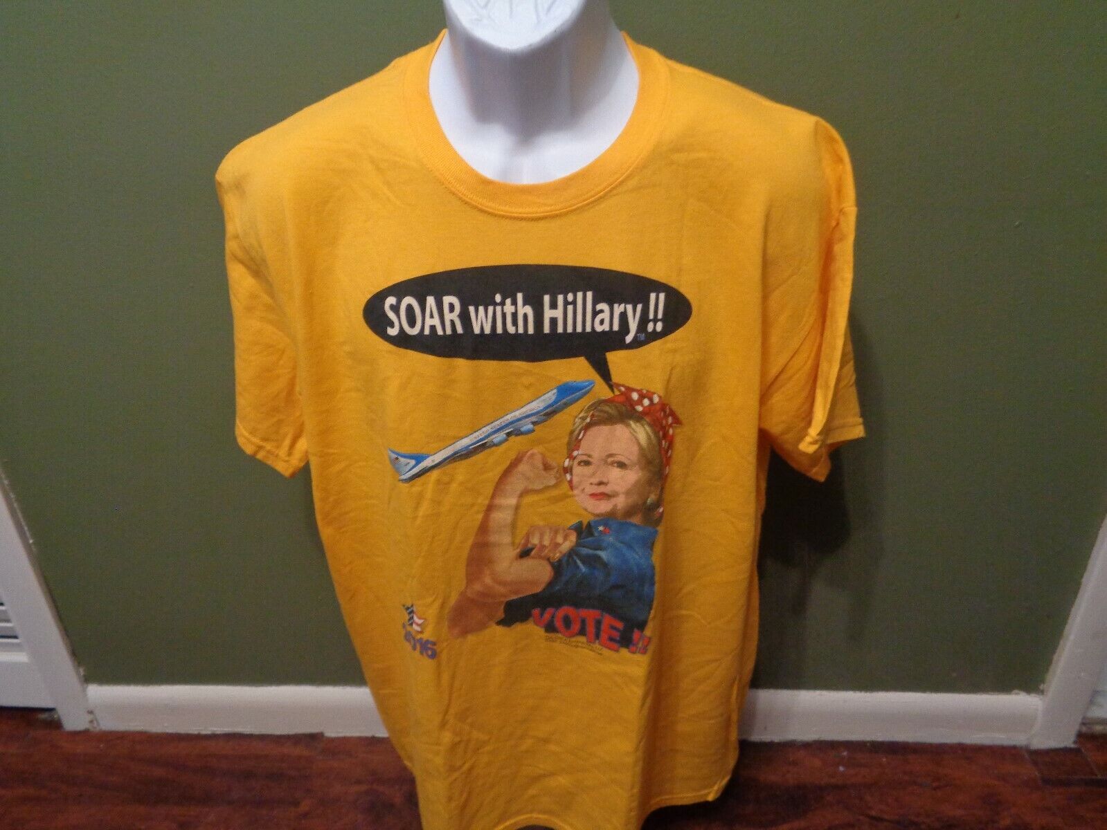 Soar with Hillary Vote 2016 Rosie  Hillary Clinton T-shirt SIZE ADULT LARGE