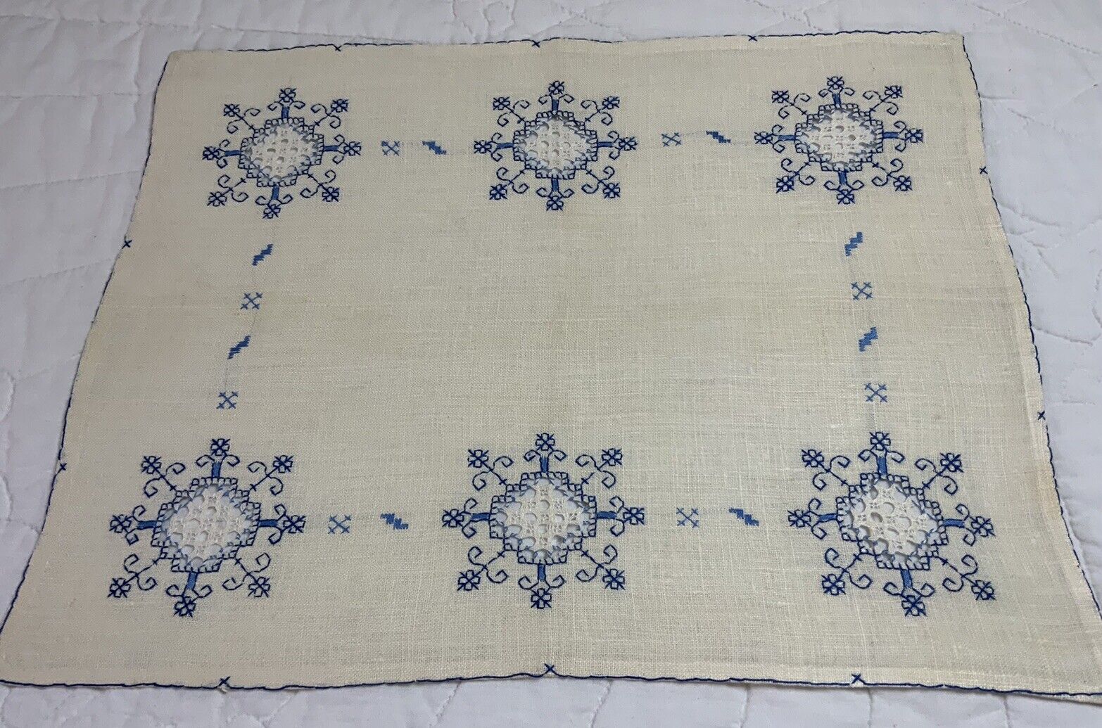 Vintage Rectangle Doily or Placemat, Flower Embroidery, Off White & Blue