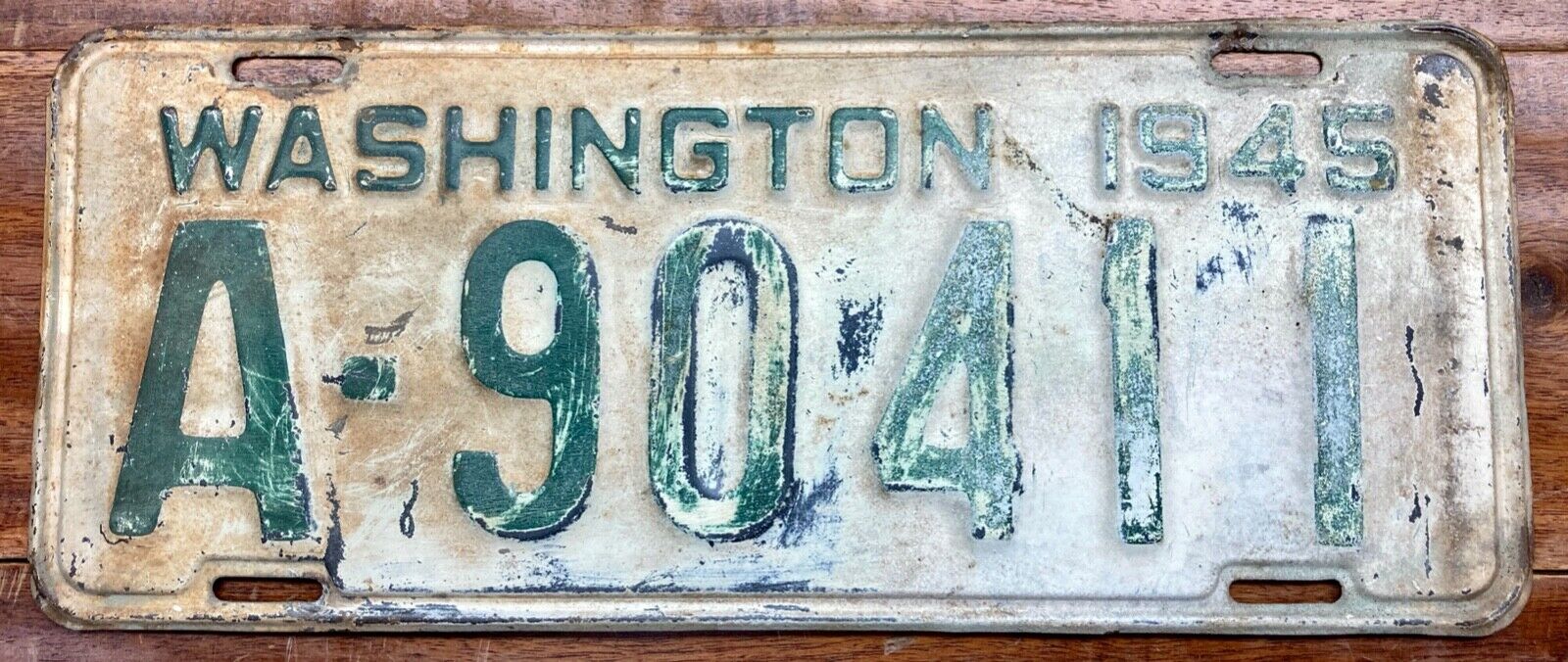 ROCK SOLID, 1945 1946 KING COUNTY, WASHINGTON SINGLE YEAR LICENSE PLATE, A90411