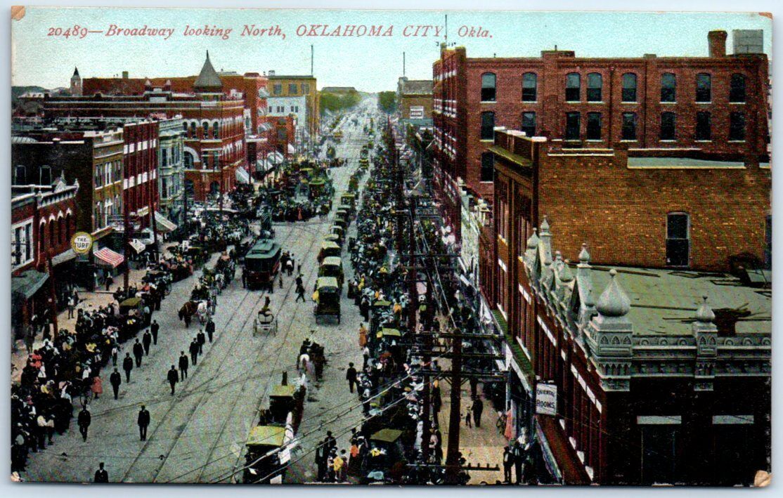 Postcard - Broadway looking North - Oklahoma City, Oklahoma