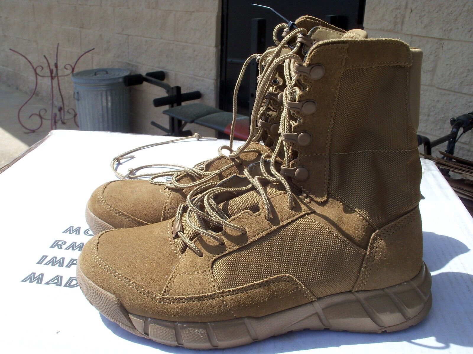 BOOTS, OAKLEY MILITARY (SIZE: 4.5)