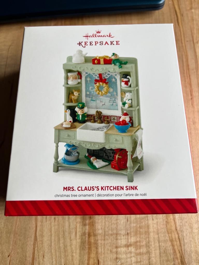 Hallmark Keepsake Ornament 2014 Mrs. Claus\'s Kitchen Sink Limited Edition Green