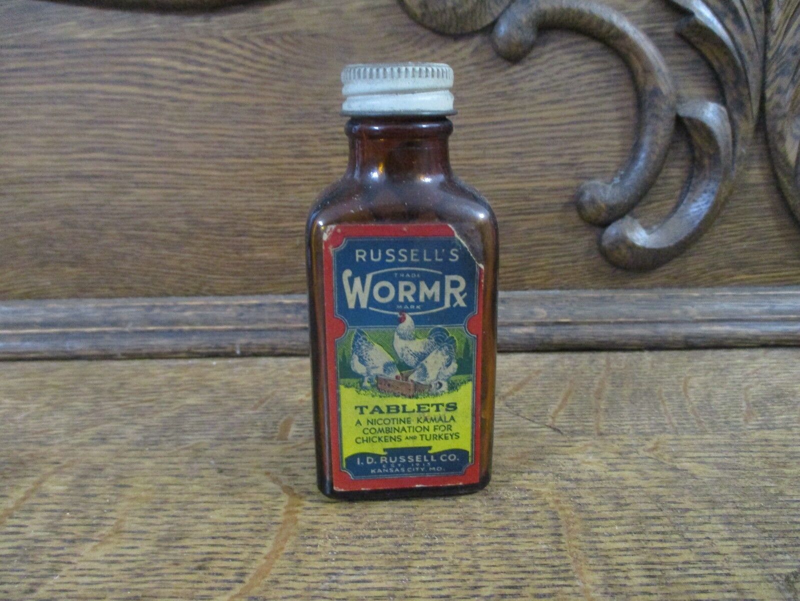 Vintage Russell's WormR Poultry Tablets in Bottle