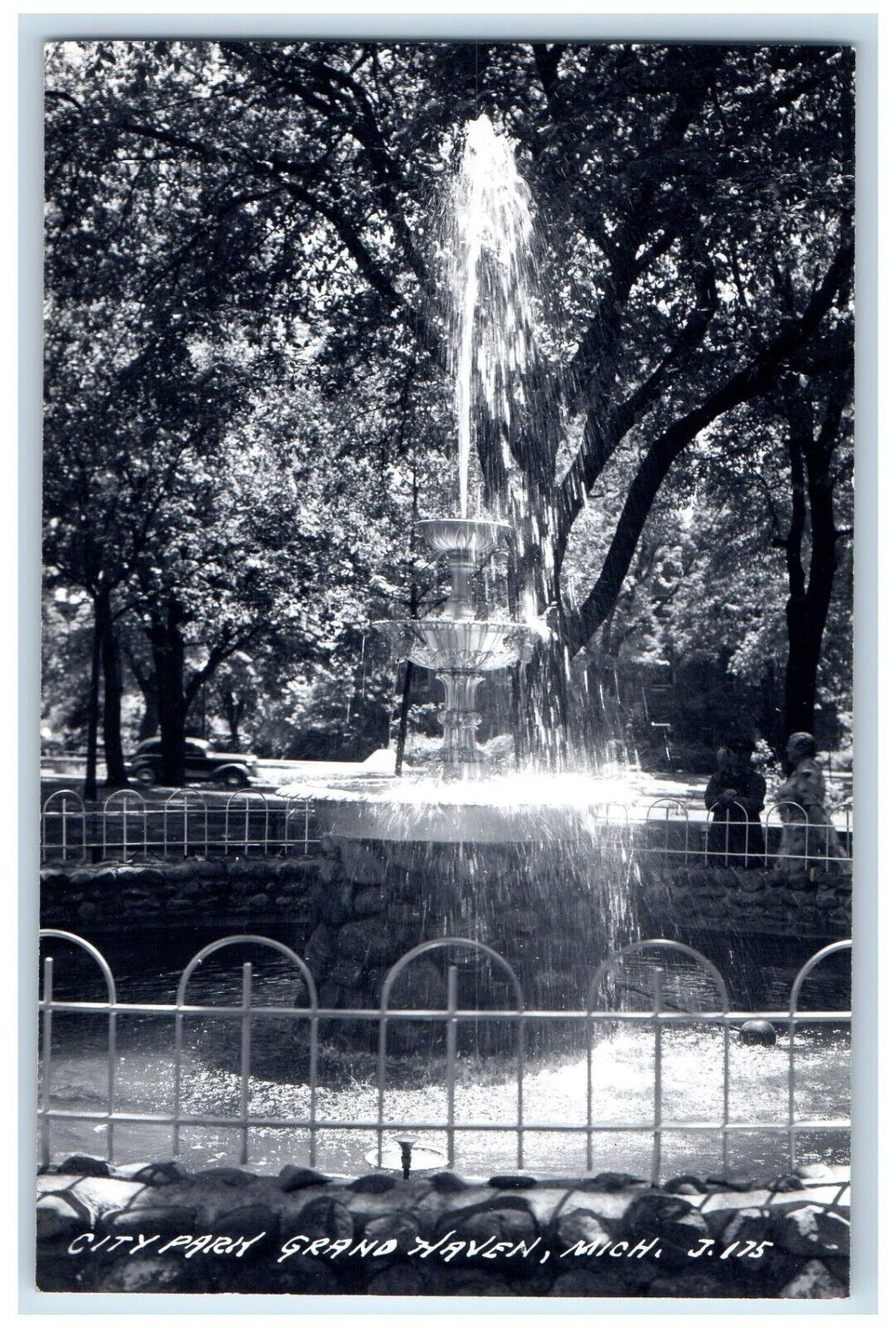 c1940\'s City Park Water Fountain Grand Haven Michigan MI RPPC Photo Postcard