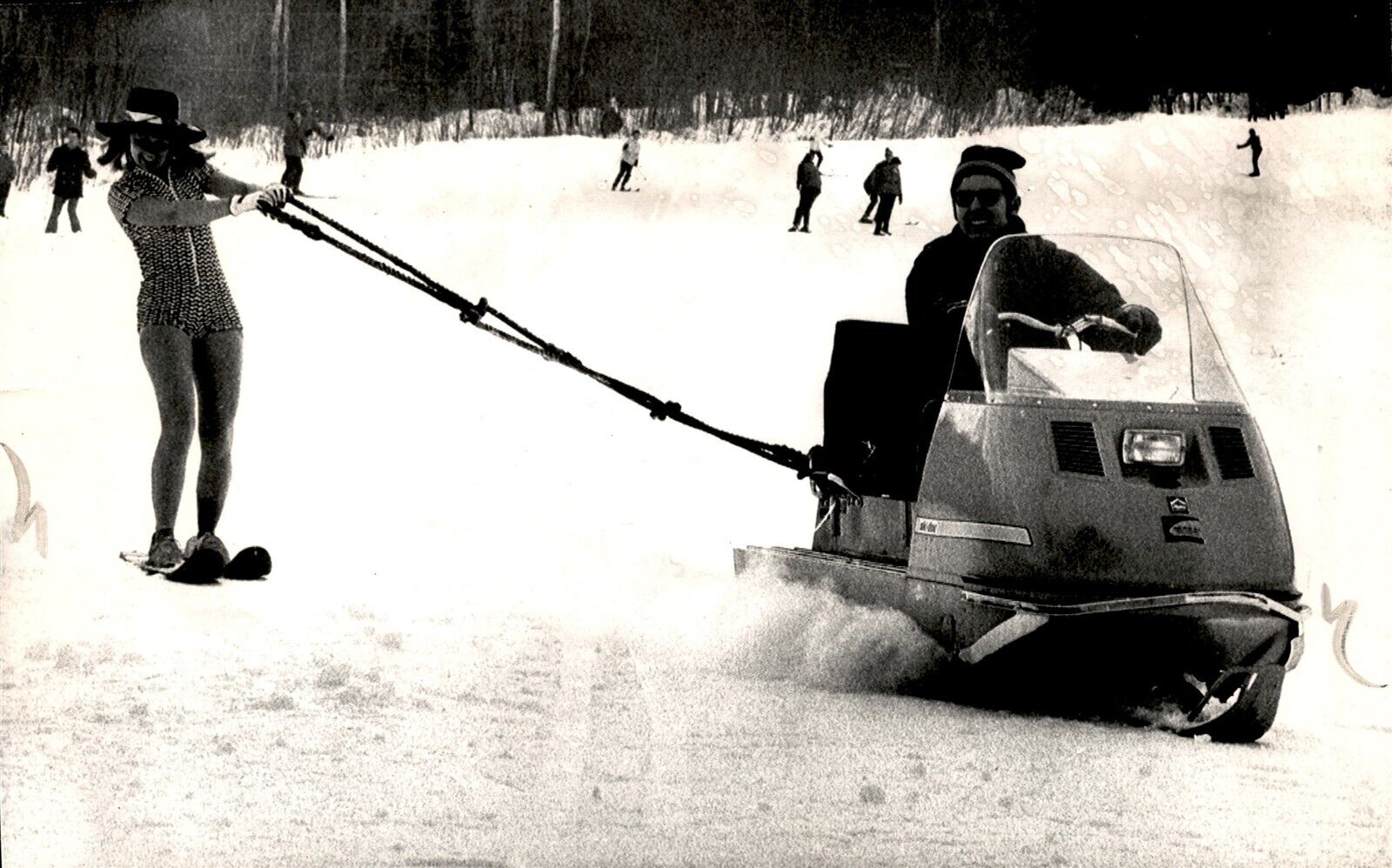 LD279 1971 AP Wire Photo SLUSHING ON THE SLOPES Maine Sugarloaf Mountain Skiing