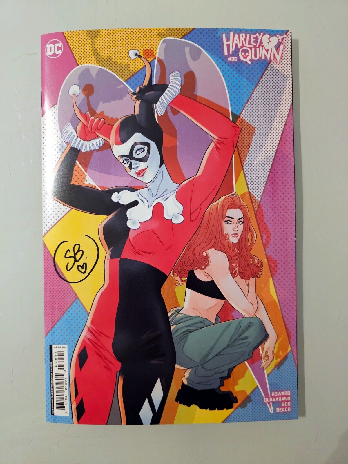 HARLEY QUINN #36 DC 1:25 MARGUERITE SAUVAGE VARIANT SIGNED BY SWEENEY BOO W/COA
