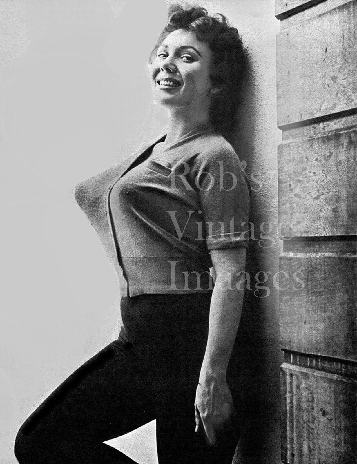 BULLET BRA MAMA  photo Retro  1940s 50s Meg Miles #3 TV Soap Star 8 X10
