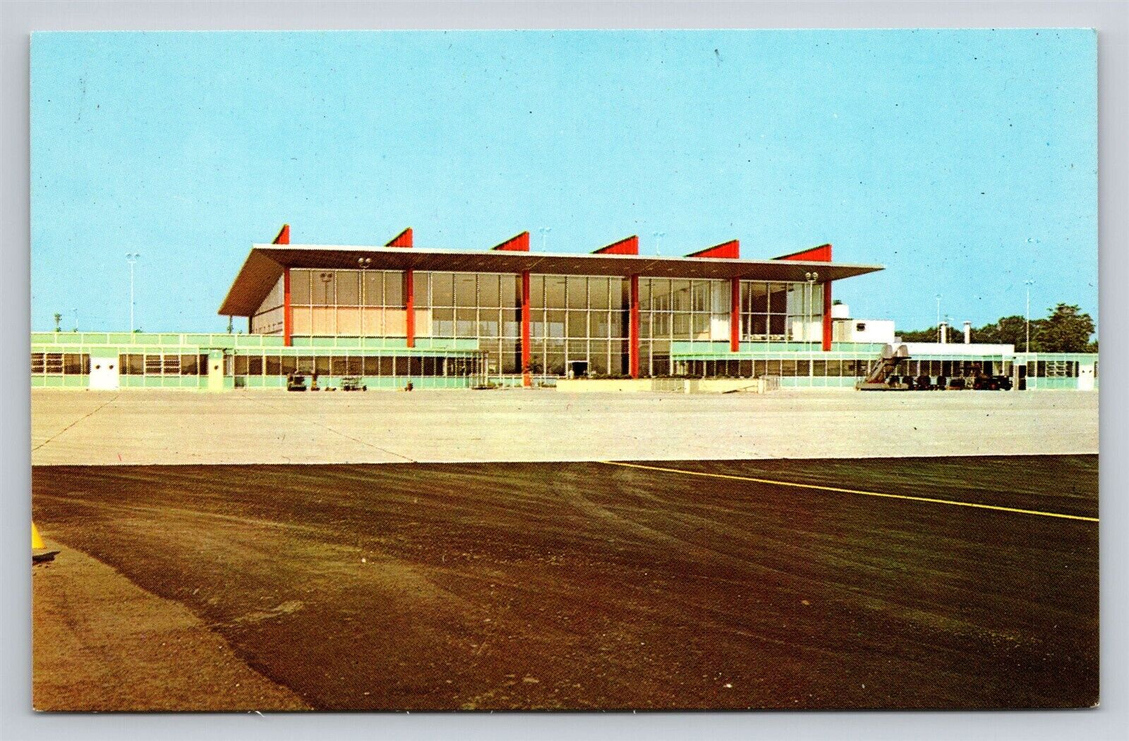Warwick RI Rhode Island New Air Terminal Building Airport Vintage Postcard 