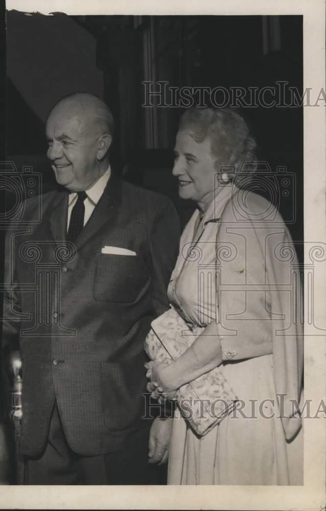 1960 Press Photo Mr. & Mrs. Joseph H. Rainey, Albany, New York Realtor