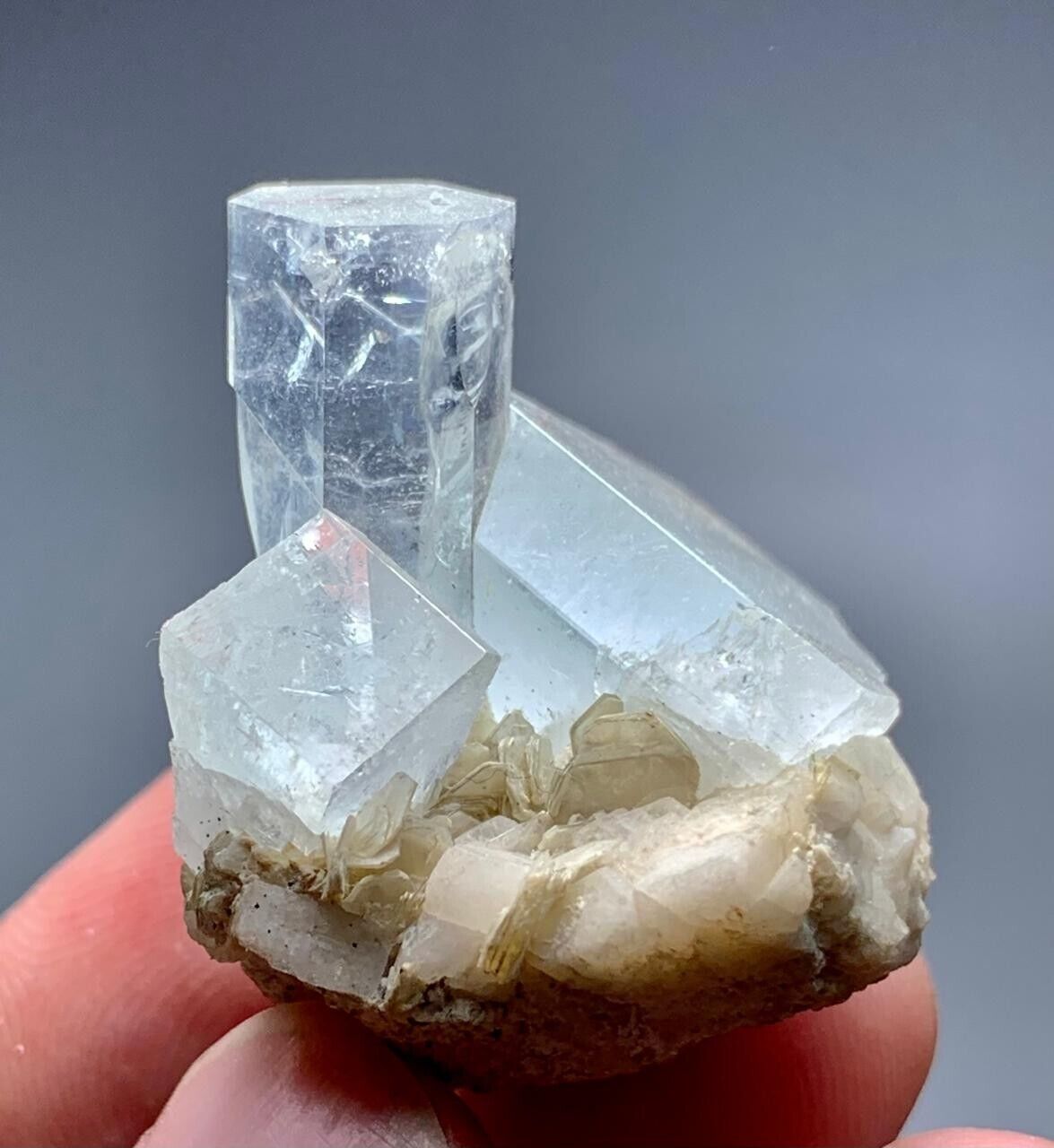90 Carats Aquamarine Crystals Specimen From Skardu pakistan